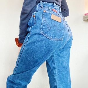 wrangler • blue jeans